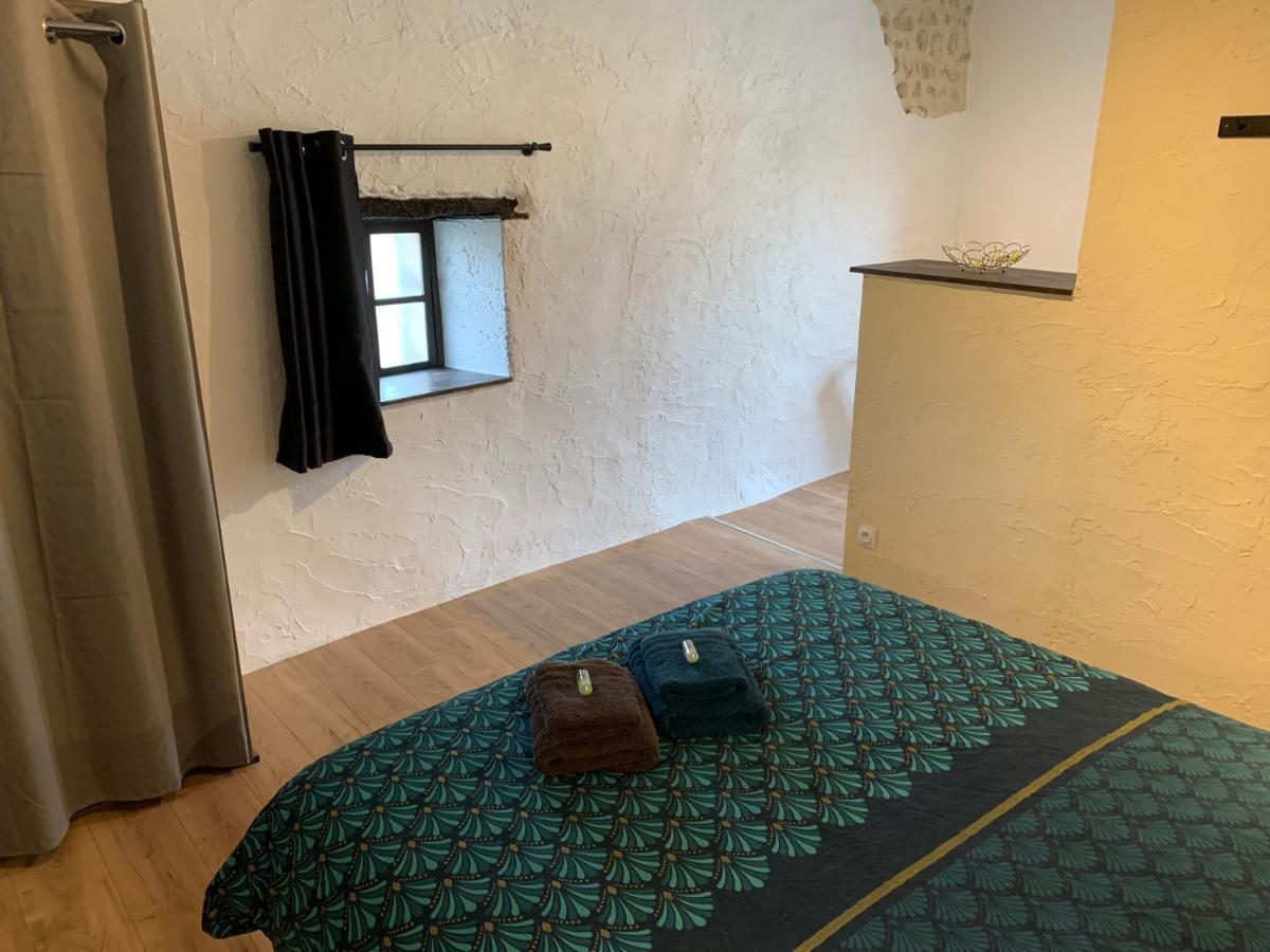 Chambre D'Hotes Naturiste Le Jardin Des Hirondelles Blanzaguet-Saint-Cybard Exterior foto