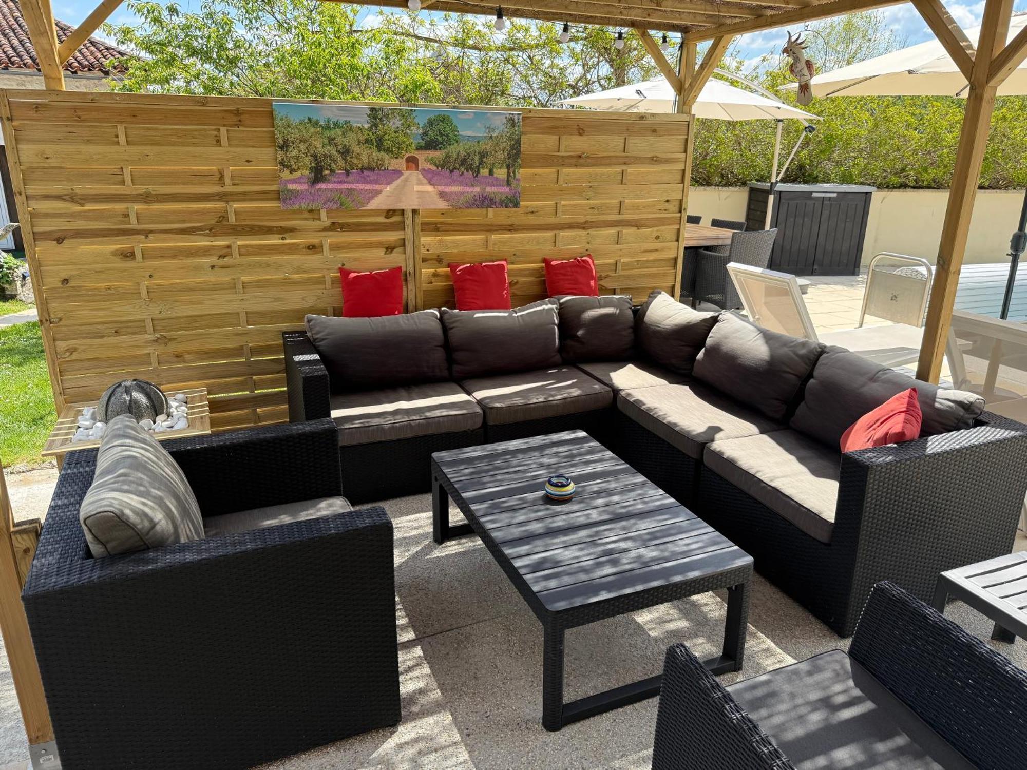 Chambre D'Hotes Naturiste Le Jardin Des Hirondelles Blanzaguet-Saint-Cybard Exterior foto