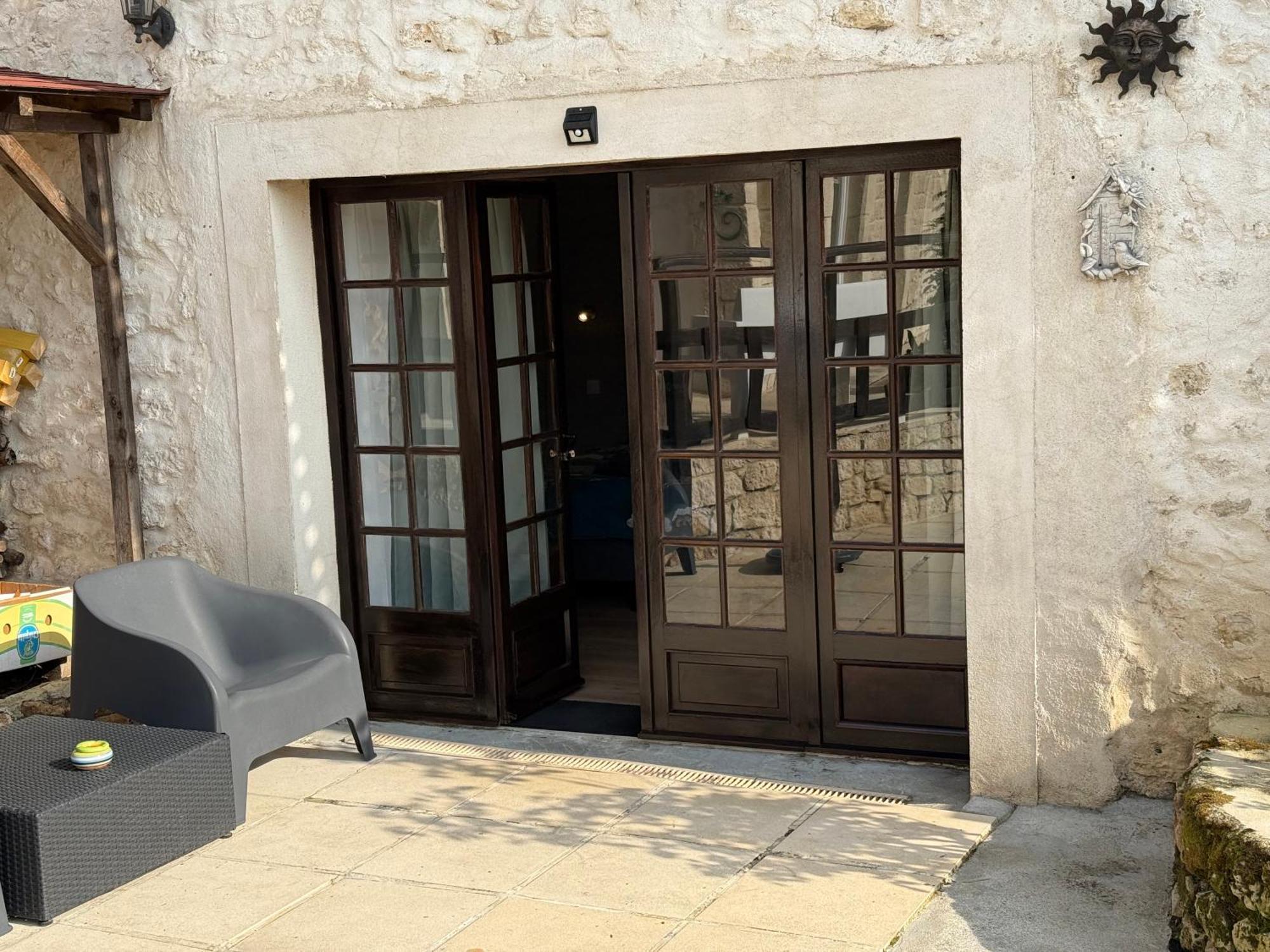 Chambre D'Hotes Naturiste Le Jardin Des Hirondelles Blanzaguet-Saint-Cybard Exterior foto